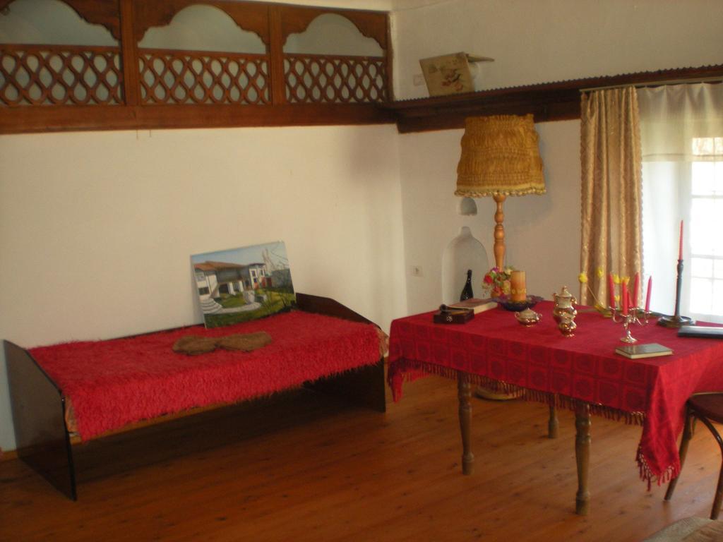 Pashko Vasa Guesthouse Shkodër Rum bild