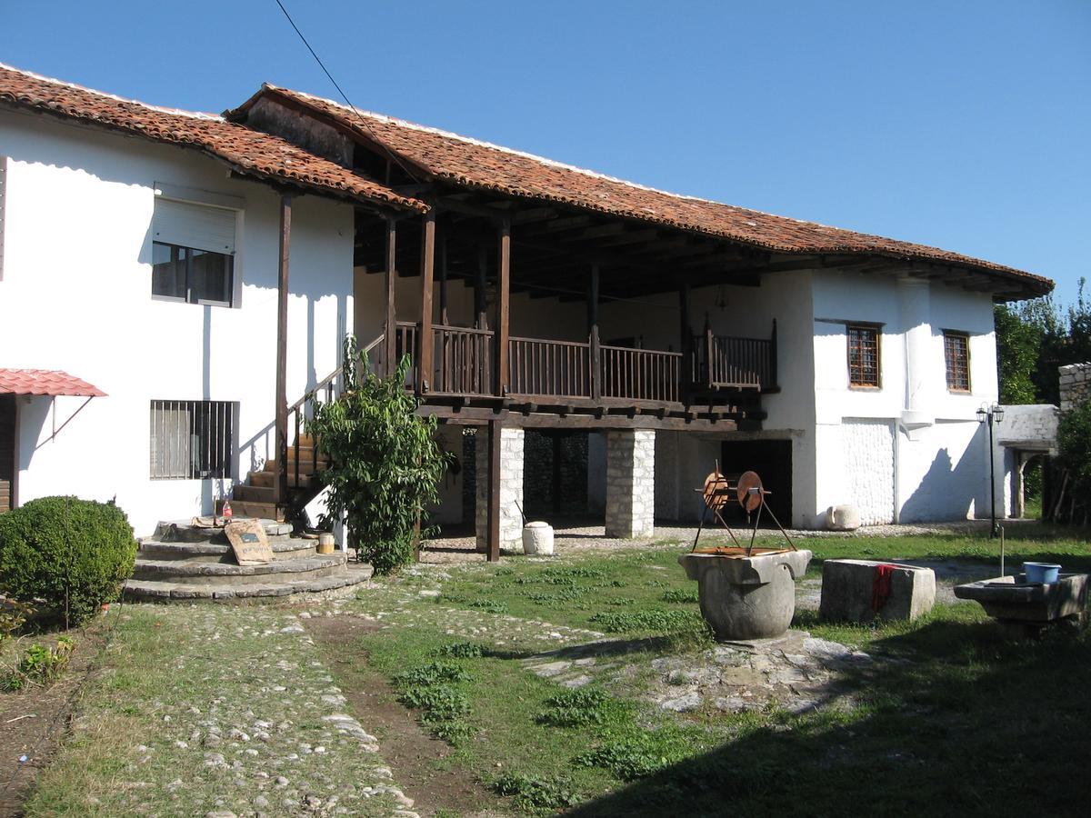 Pashko Vasa Guesthouse Shkodër Exteriör bild